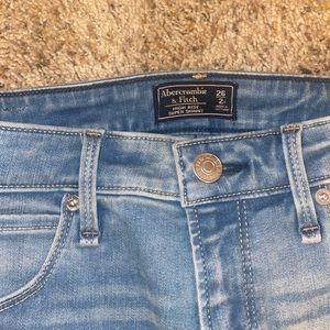 Gently used Abercrombie high waisted skinny jeans